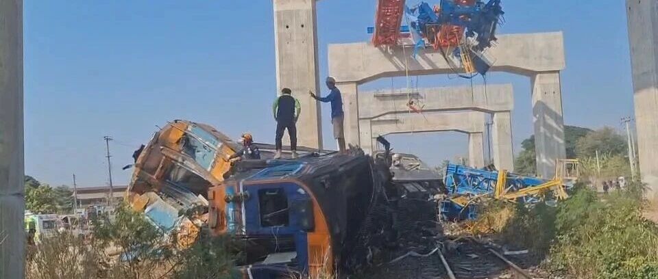 泰国在建铁路事故已致22死55伤