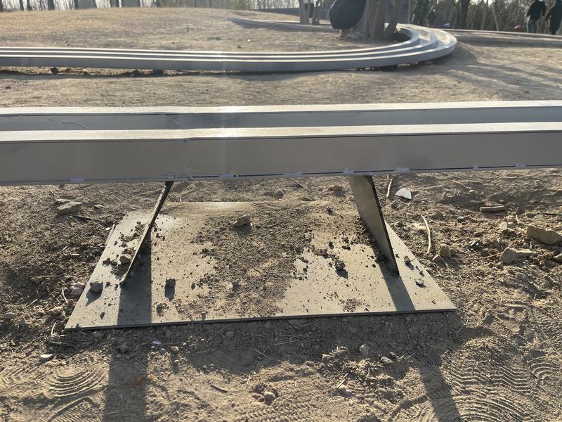 赛道上新增的“高架桥”。新京报记者 吴婷婷 摄