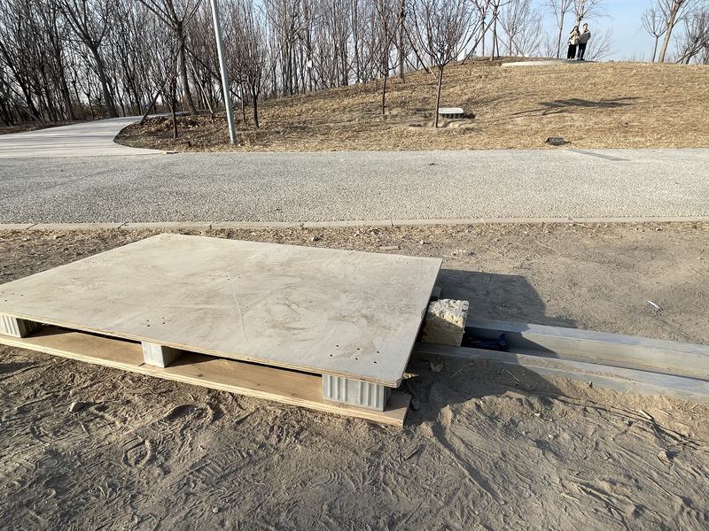 赛道终点增加了海绵缓冲。新京报记者 吴婷婷 摄