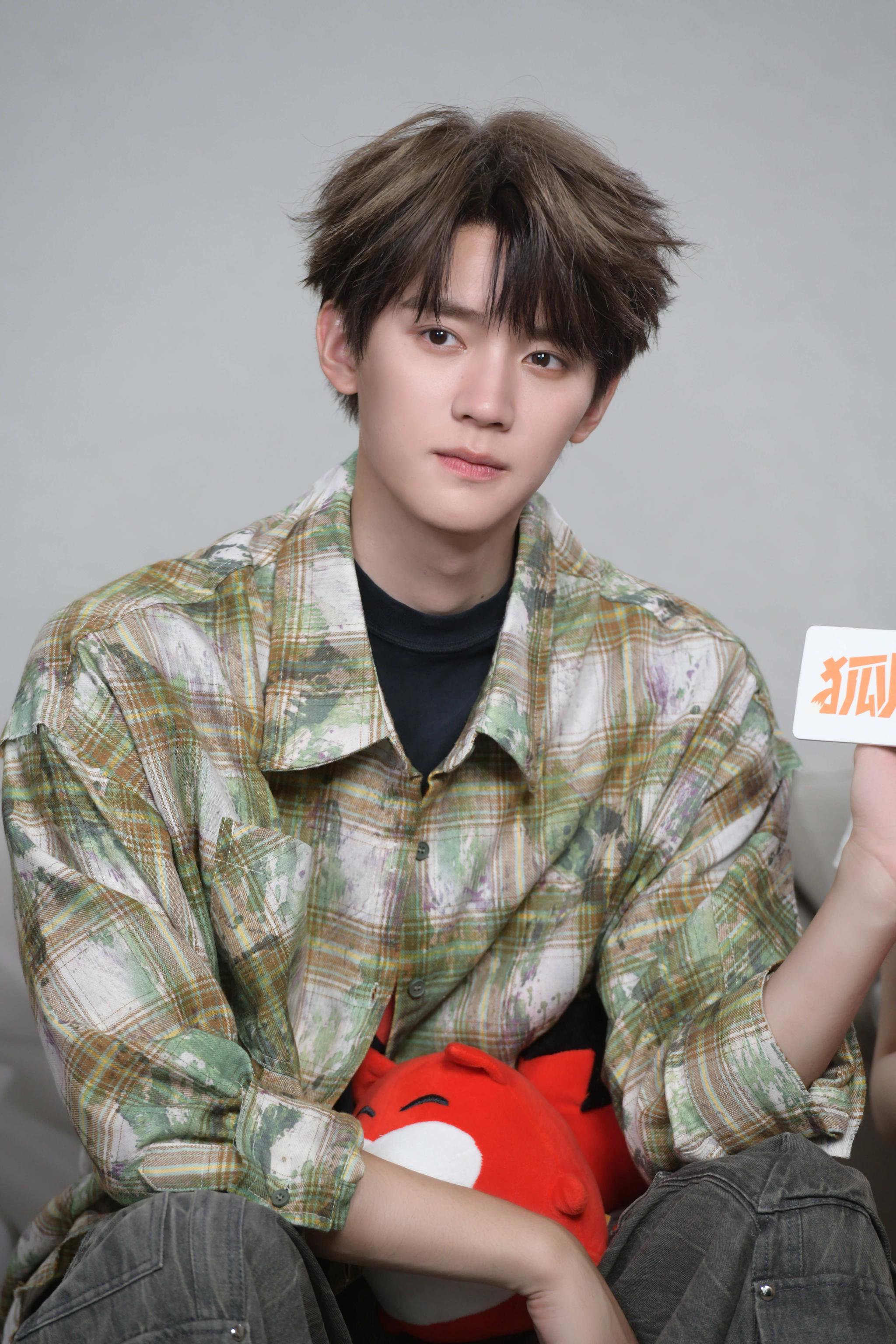 原创专访张婧仪周翊然:互聊初印象,畅想二搭科幻题材演战友|焕羽|乔青羽|流量剧|搜狐|娱乐_手机新浪网