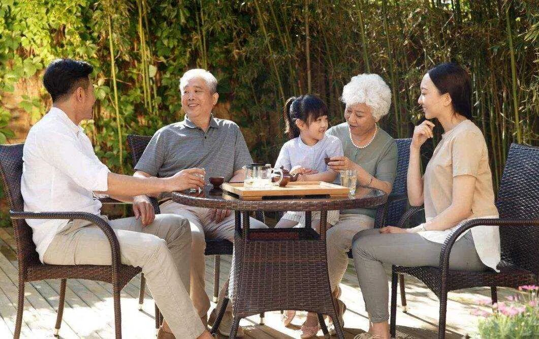 隔代教育的家庭,如何保持家庭和谐|父母|长辈|家长|婆媳|育儿_新浪新闻