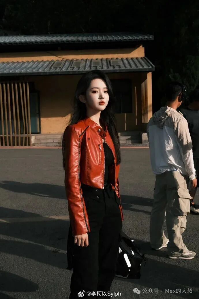李柯以 写真