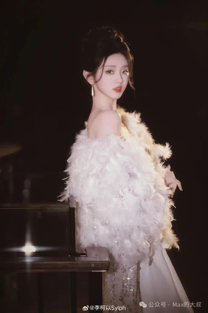 李柯以 写真