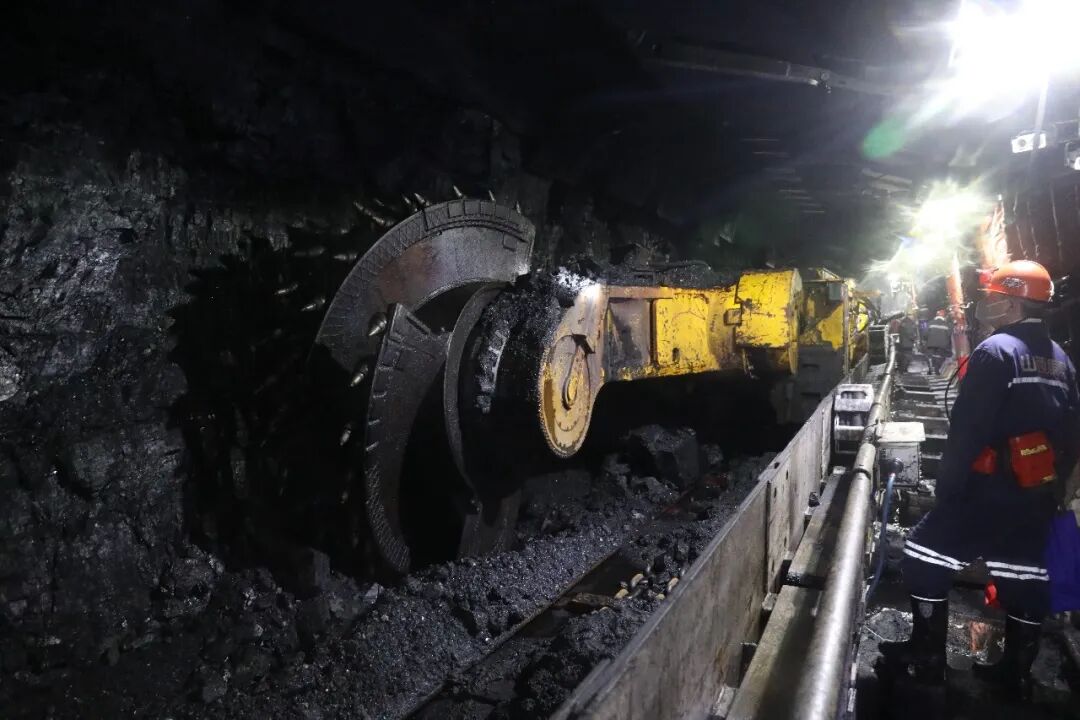 马兰矿智能化综采工作面