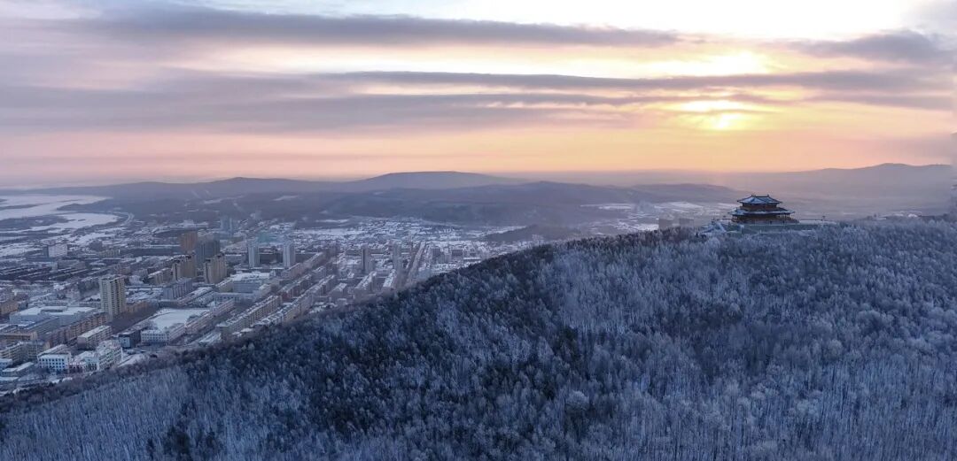 1月4日在黑龙江省抚远市东极阁拍摄的