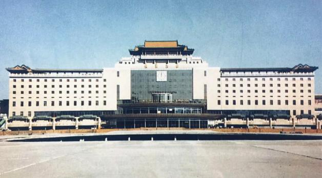 北京西站南广场