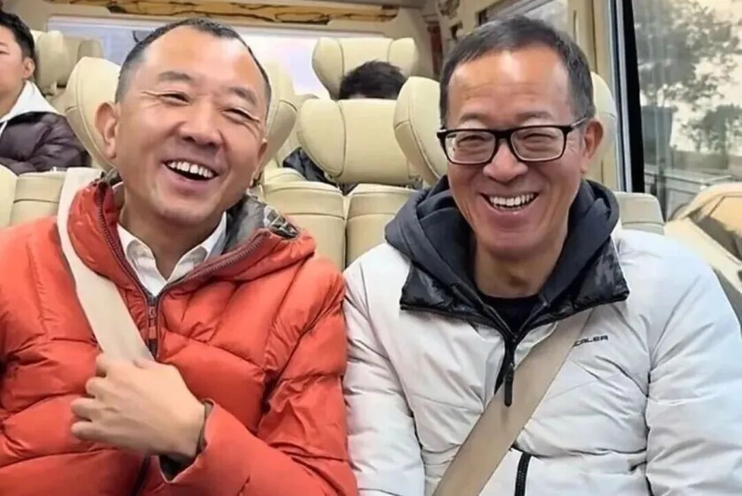 俞敏洪牵手陈行甲|新东方|东方甄选|公益|教育|基金会_新浪新闻