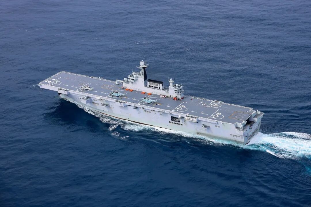 战风斗浪！直击舰艇编队海上实战化训练