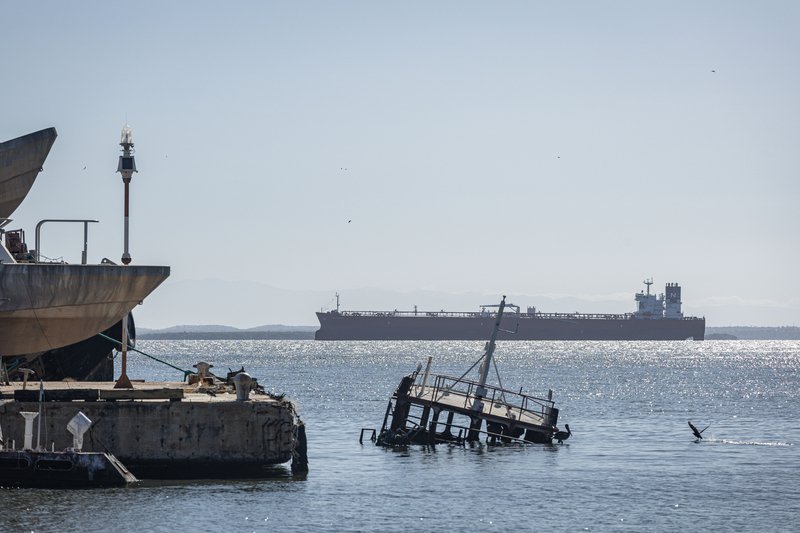 美官员放话：中国能买委内瑞拉石油，但别想那么便宜了