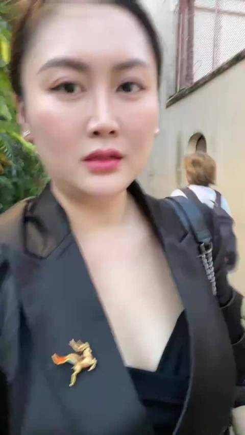 新加坡陪读妈妈开家长会全程听不懂英文