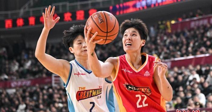 WCBA常规赛：山西竹叶青酒队胜北京首钢园队