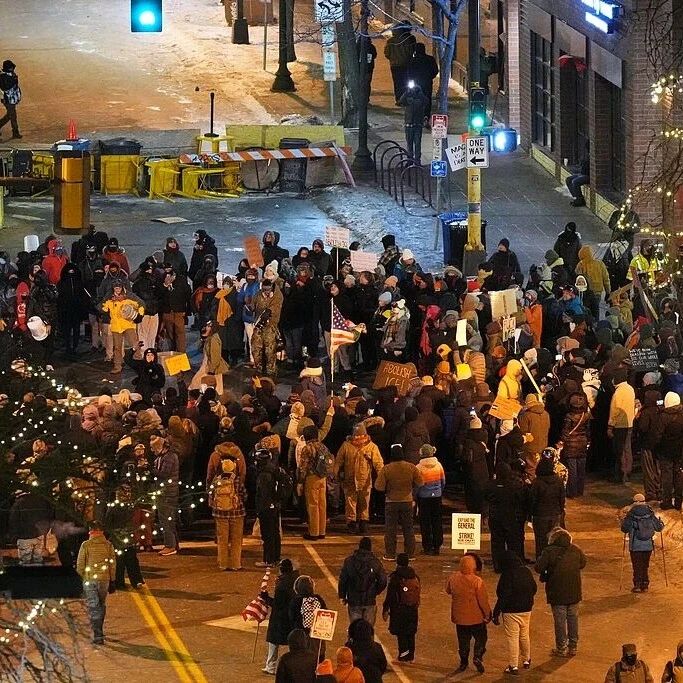 敏感时刻，州国民警卫队进入明尼阿波利斯市