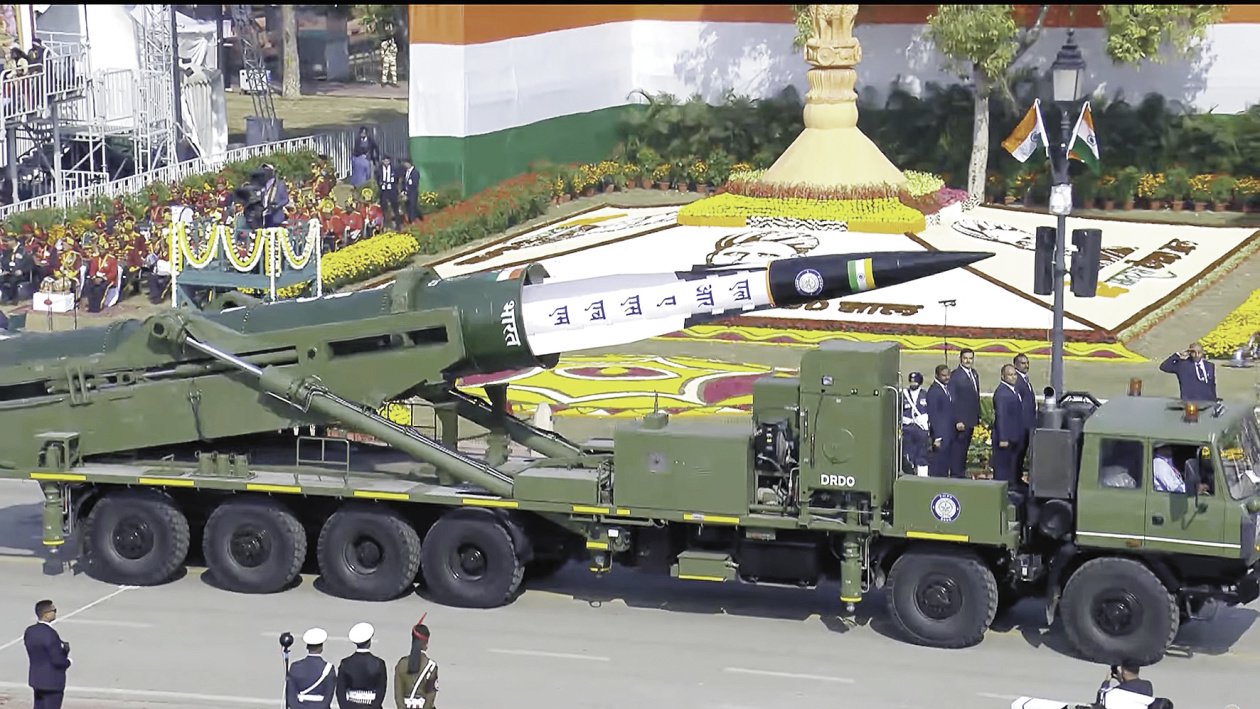 印度阅兵式多款国产武器首次亮相，美媒：印度希望展示已进入“高超音速精英俱乐部”