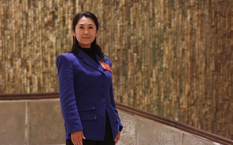 北京市政协委员、北京石墨烯研究院有限公司总裁许莉。新京报记者 李木易 摄