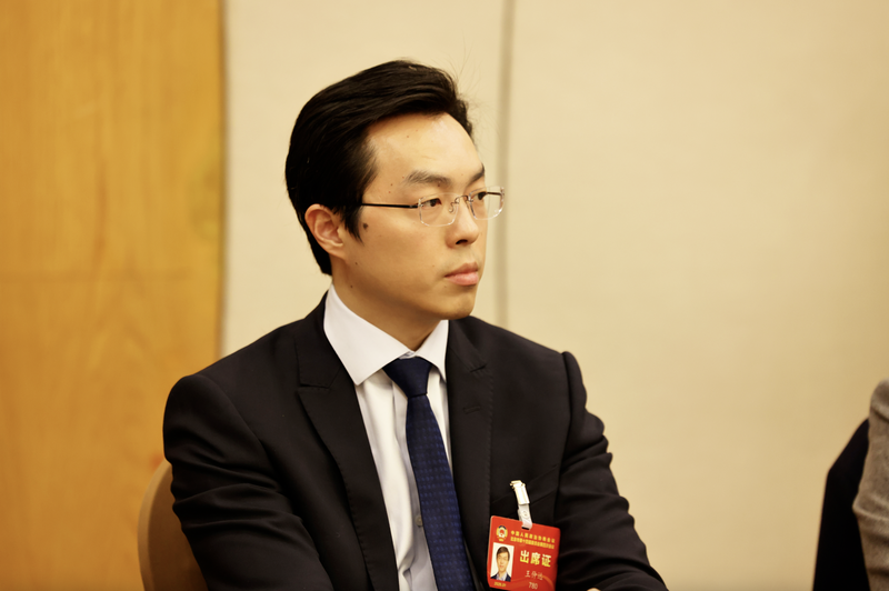 北京市政协委员、北京智源人工智能研究院院长王仲远。受访者供图