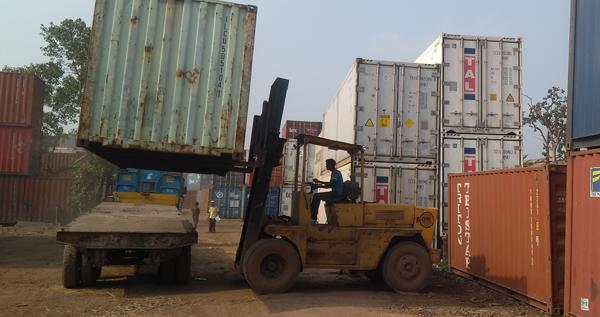 “印度认清现实了：美国靠不住，缺了中国全卡壳”