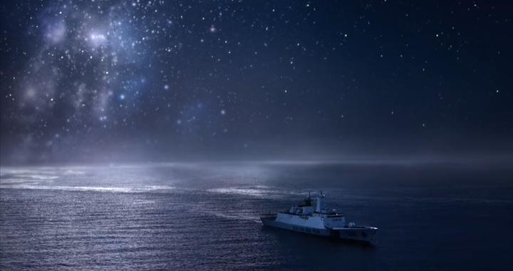 中国海警处置菲军方侵闯仁爱礁细节披露：菲方泼洒不明液体，我海警仅6分钟将侵权船拖离现场，缴获枪支弹药