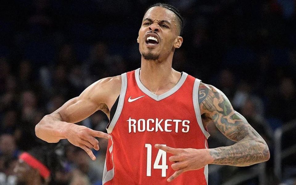 21岁成扣篮王,生涯场均9+2,缺了一根手指又如何?他照样打NBA!|杰拉德-格林|德拉蒙德-格林|nba|金州勇士队|德雷蒙德·格林_新浪新闻