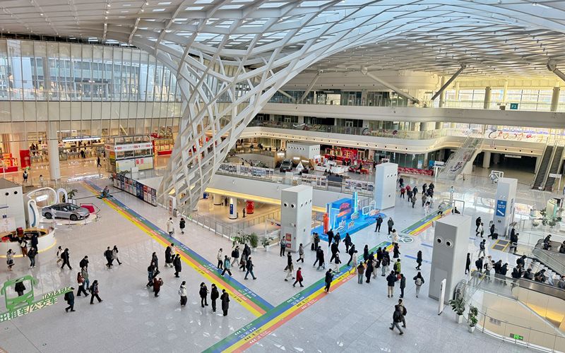 2月2日上午，北京朝阳站交通枢纽，2026年春运启幕。新京报记者 王贵彬 摄