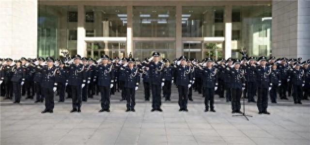 山东省公安厅举行系列活动庆祝第六个中国人民警察节|公安厅_新浪财经_新浪网