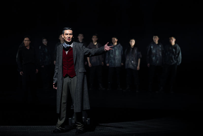 青春版《科利奥兰纳斯》的舞台表达，始终围绕“经典与当代的交融”展开。 摄影：李晏