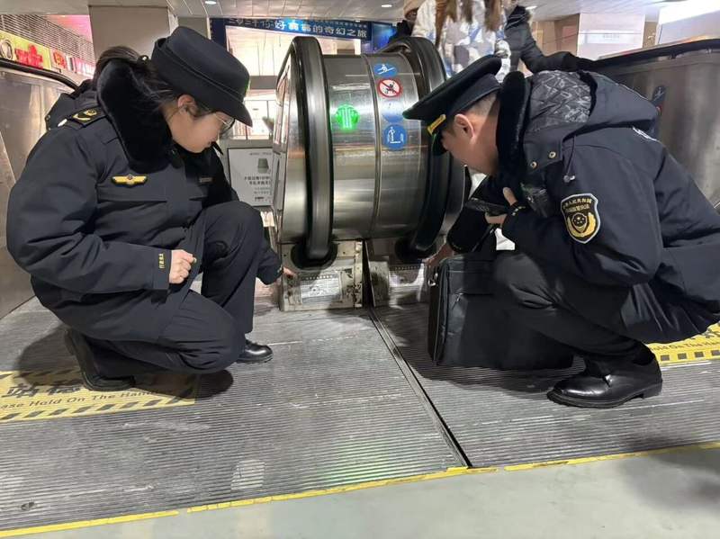 电梯专项监督检查。北京市市场监管局供图