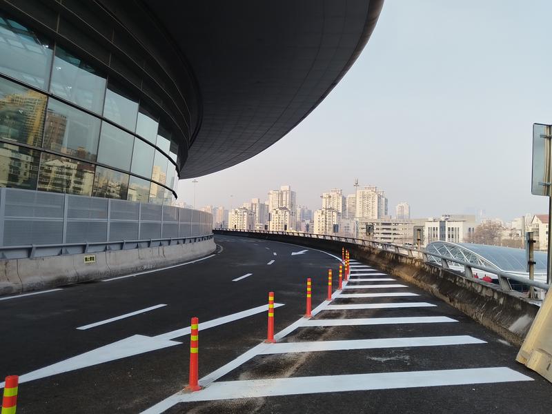 预计西向东段环路打通后，可分流西落客平台约20%车流量，开阳路通行效率预计提升15%。北京市重点站区管委会南站办供图