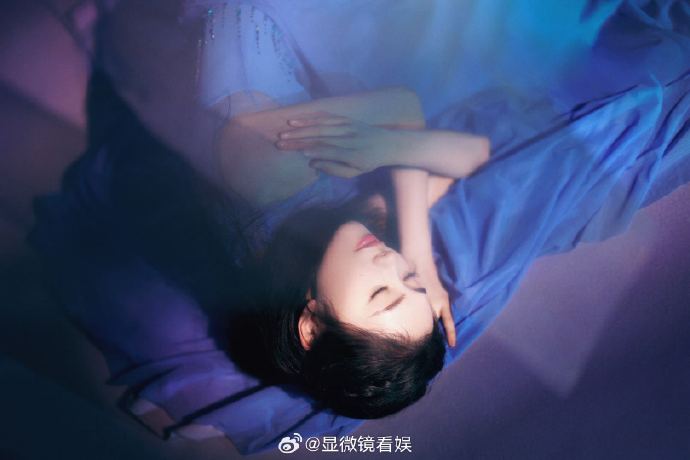 刘浩存在《梦底》舞台上的舞蹈表演,被评价为“伴舞”还是“合作演绎”?|海来阿木|丝路春晚|吉林卫视春晚|节目单|央视春晚_新浪娱乐_新浪新闻
