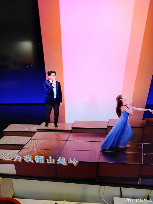 春晚劳模海来阿木:一人包揽五大春晚,十六句歌词竟改25版!|春节联欢晚会|梦底|央视|刘浩存|央视春晚_新浪娱乐_新浪新闻
