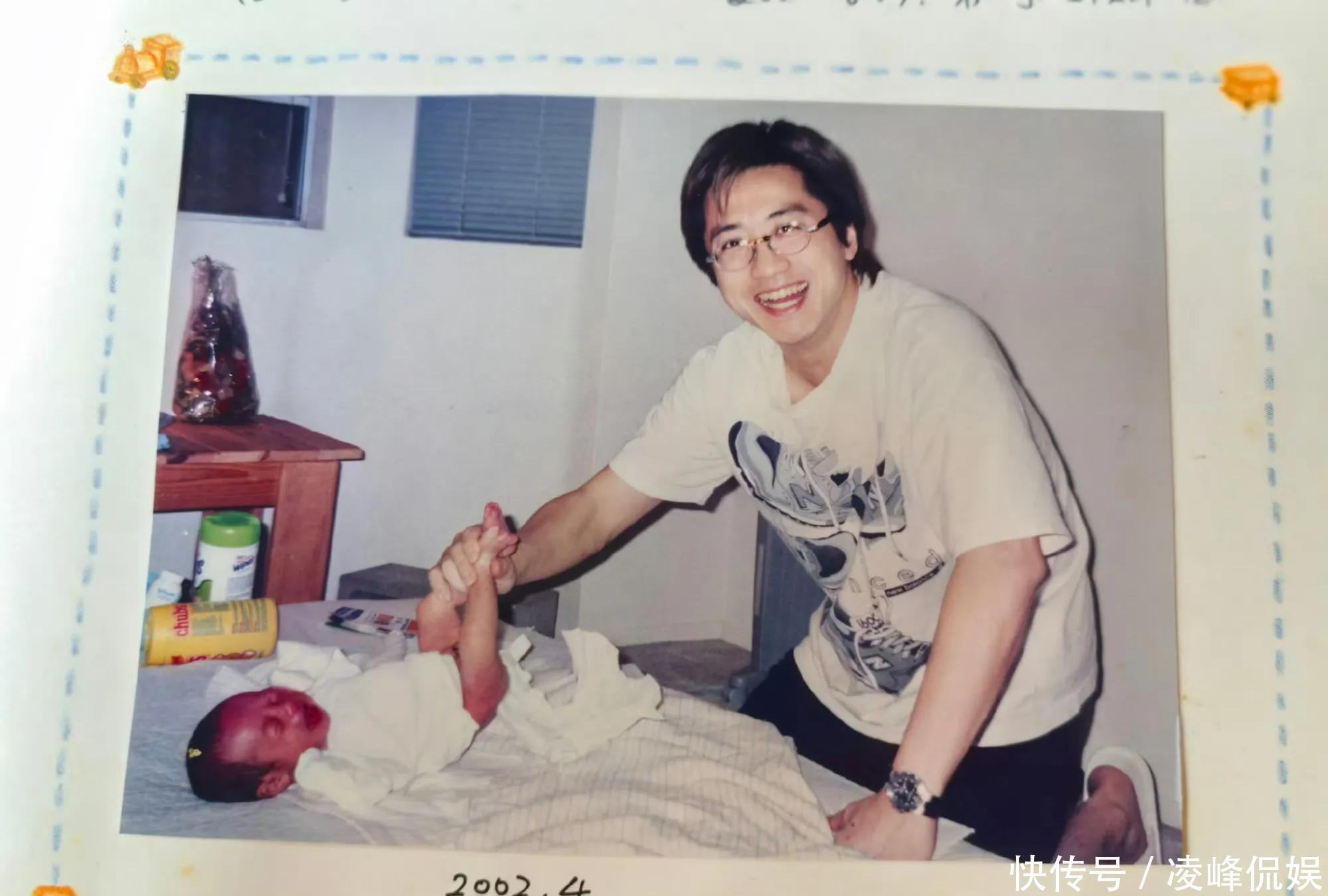 恩利为爸爸庆生，晒婴儿时期父子合照，02年庾澄庆也为儿子换尿布|庾恩利|婚姻|皱纹|谢谢你_新浪新闻