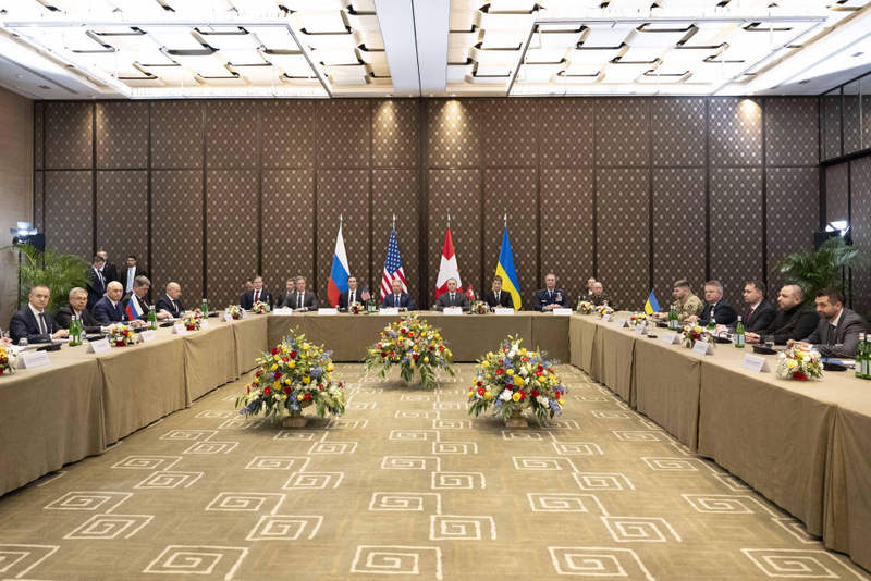 这是2026年2月17日在瑞士日内瓦拍摄的俄美乌三方谈判现场。新华社发（瑞士联邦外交部供图）