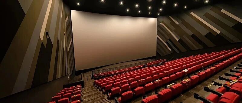 年轻人不愿意去电影院了？