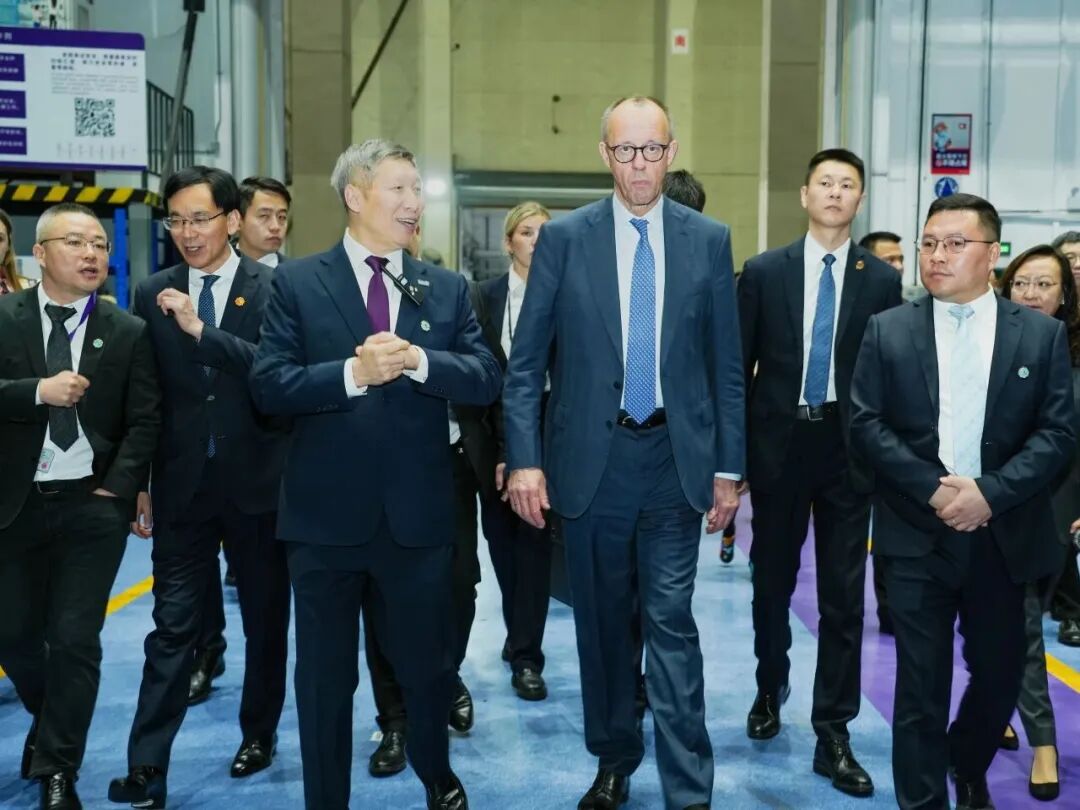 德国总理默茨访问西门子能源杭州工厂。西门子能源 供图