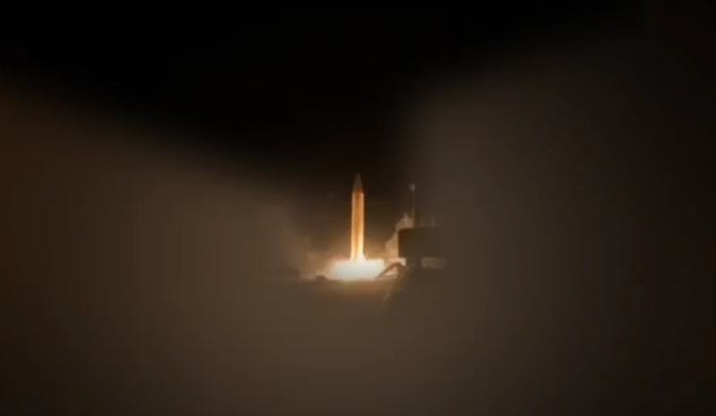 △伊朗公布“真实承诺4”第30轮行动中导弹发射画面