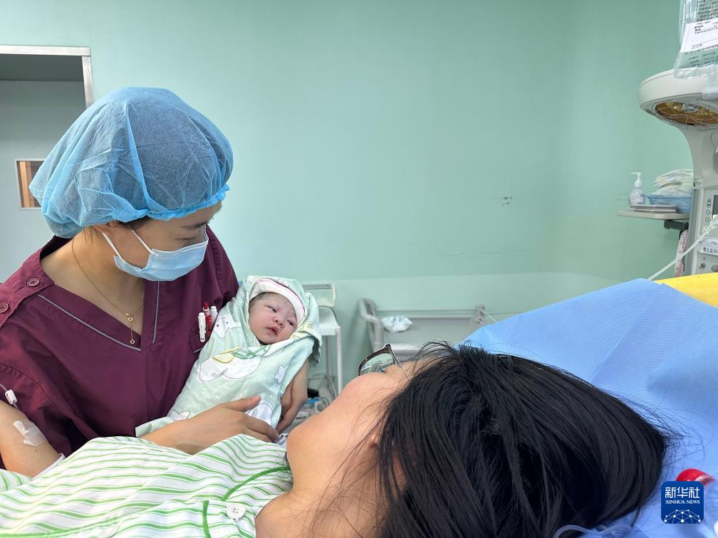 宝妈生个孩子只花了两块五，生娃免费时代来了？