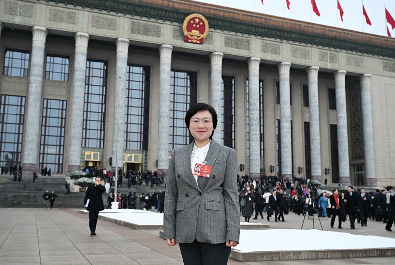 全国人大代表、上汽大众人事与组织执行副总经理刘懿艳。受访者供图