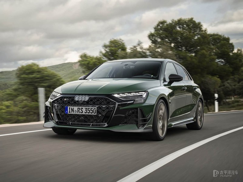 奥迪RS 3系列竞速限量版官图 搭载2.5T五缸发动机