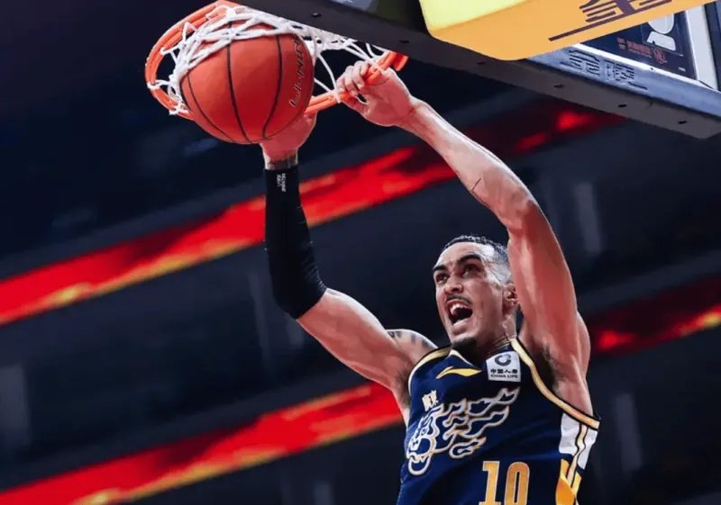 广东逆转深圳！三外轰63分，张皓嘉末节奇兵，胡明轩徐杰仍需调整