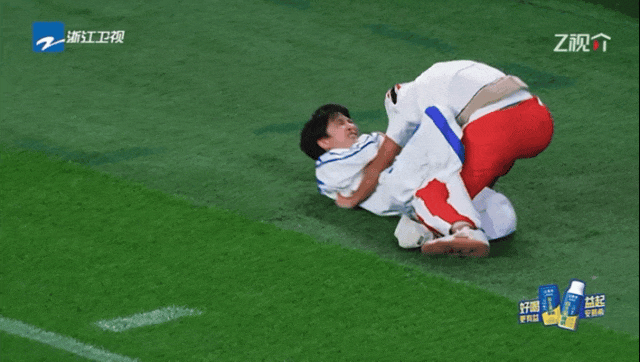 “跑”过十年，行至第十二季，《奔跑吧》已不仅仅是一档综艺，还是成长的见证。这段旅程中有汗水，有欢笑，有感动，也有希望。我们从中感受了各地特色及中华传统文化的魅力，也在中匈建交75周年之际“跑”出国门，在轻松欢乐的氛围中促进了中西文化的沟通与交流。“肆意奔跑，无乐不作”，美好的未来也将在奔跑的脚步中愈来愈近。