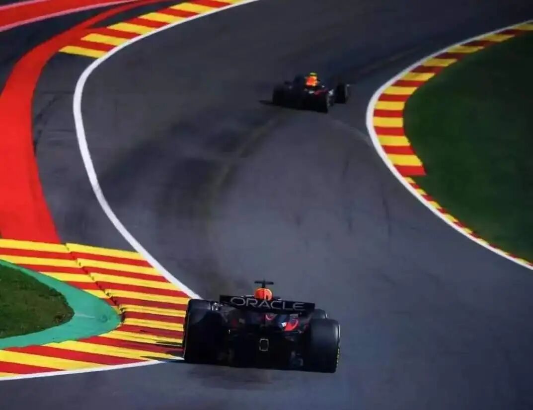 本文转载自【凤凰WEEKLY】