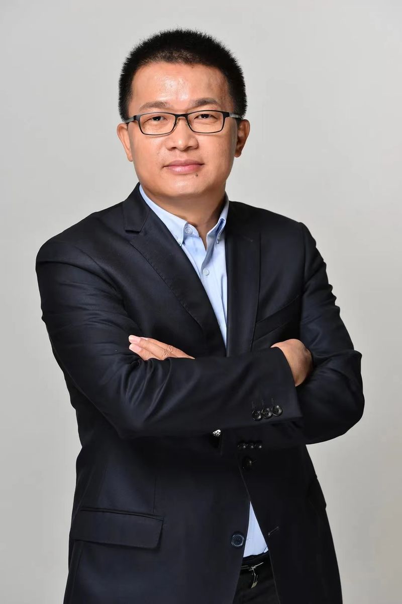 北京市人民政府参事室特约研究员、振兴国际智库理事长李志起。受访者供图