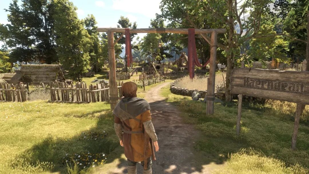 虽然起初还是要自己先从零建设据点