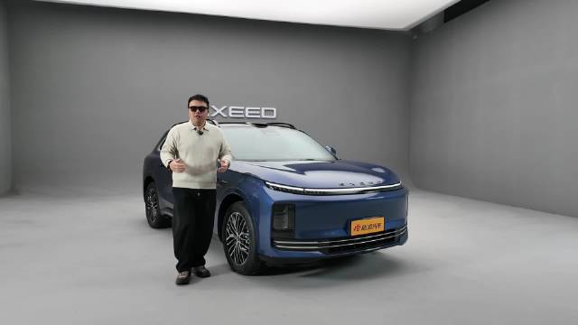 星途EX7亮相，5米车身配30英寸6K屏，续航达1500km