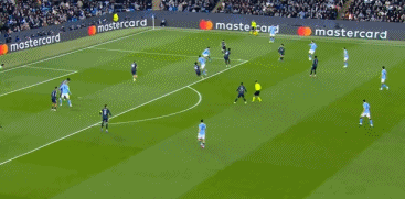 皇马双杀曼城晋级八强，B席红牌成关键转折点