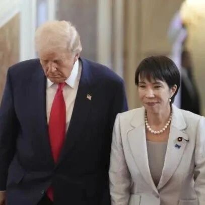 高市早苗启程访美