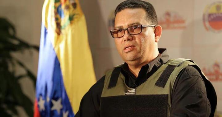 委内瑞拉代总统任命新国防部长