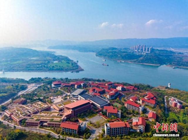 图为重庆人工智能学院。受访单位供图