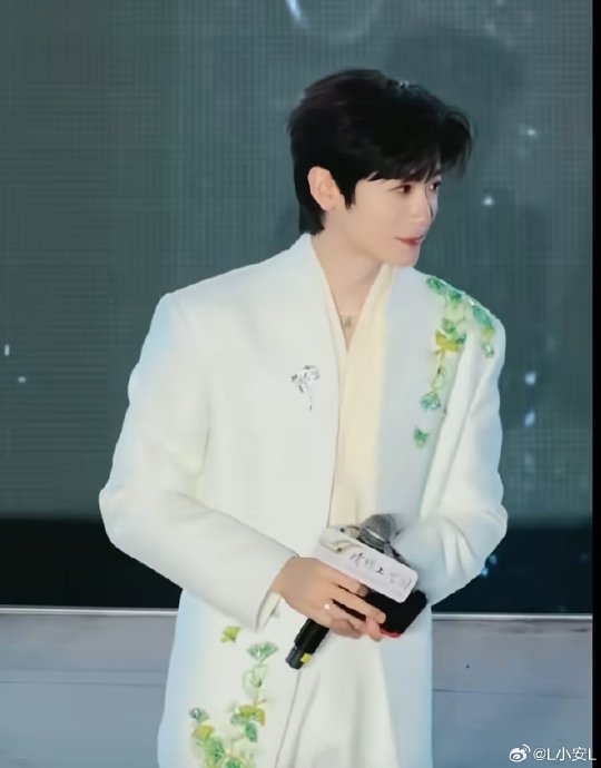 李卿北电复读和多年龙套的经历对他今天的走红有何影响?|新人演员|李卿走红|逐玉公孙鄞|逐玉|公孙鄞_手机新浪网