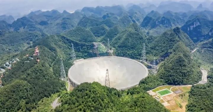 天眼望苍穹，让中国之眼看见宇宙未知丨专访李菂|射电望远镜|中国天眼|NASA|射电|吴小莉_新浪新闻