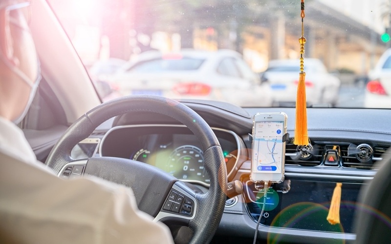 ▲网约车司机在驾驶车辆。图/IC photo